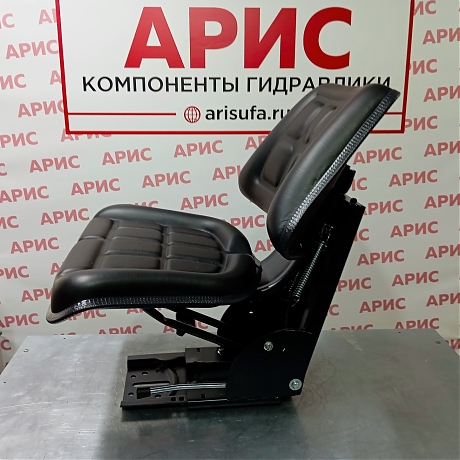 Кресла и сиденья для спецтехники