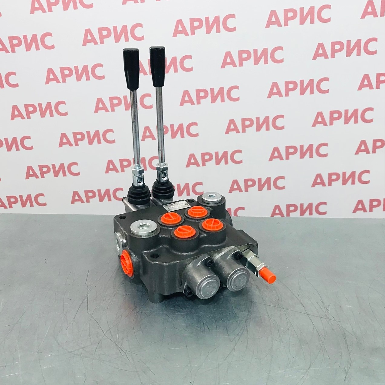 Гидрораспределитель 2Z80-1L13A1 GKZ1